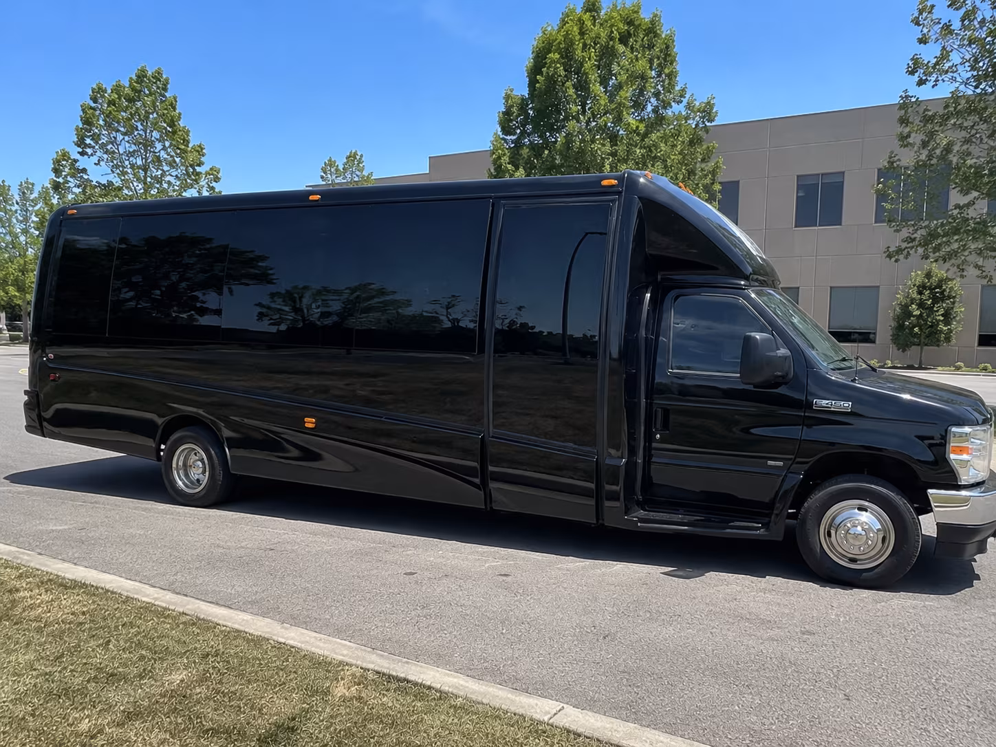 Wake Forest Homecoming & Prom Party Bus Rentals
